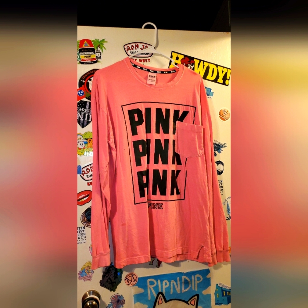 Oversized Pink long-sleeved pocket tee